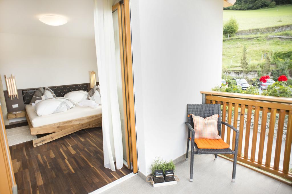 Pruensterhof Schenna Apartment Стая снимка
