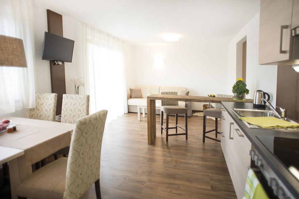 Pruensterhof Schenna Apartment Екстериор снимка